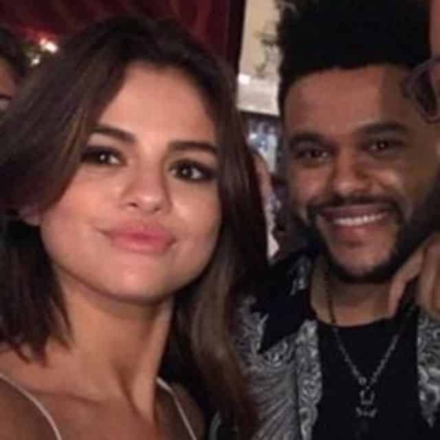 Selena Gomez larguée au téléphone par The Weeknd dans le passé !